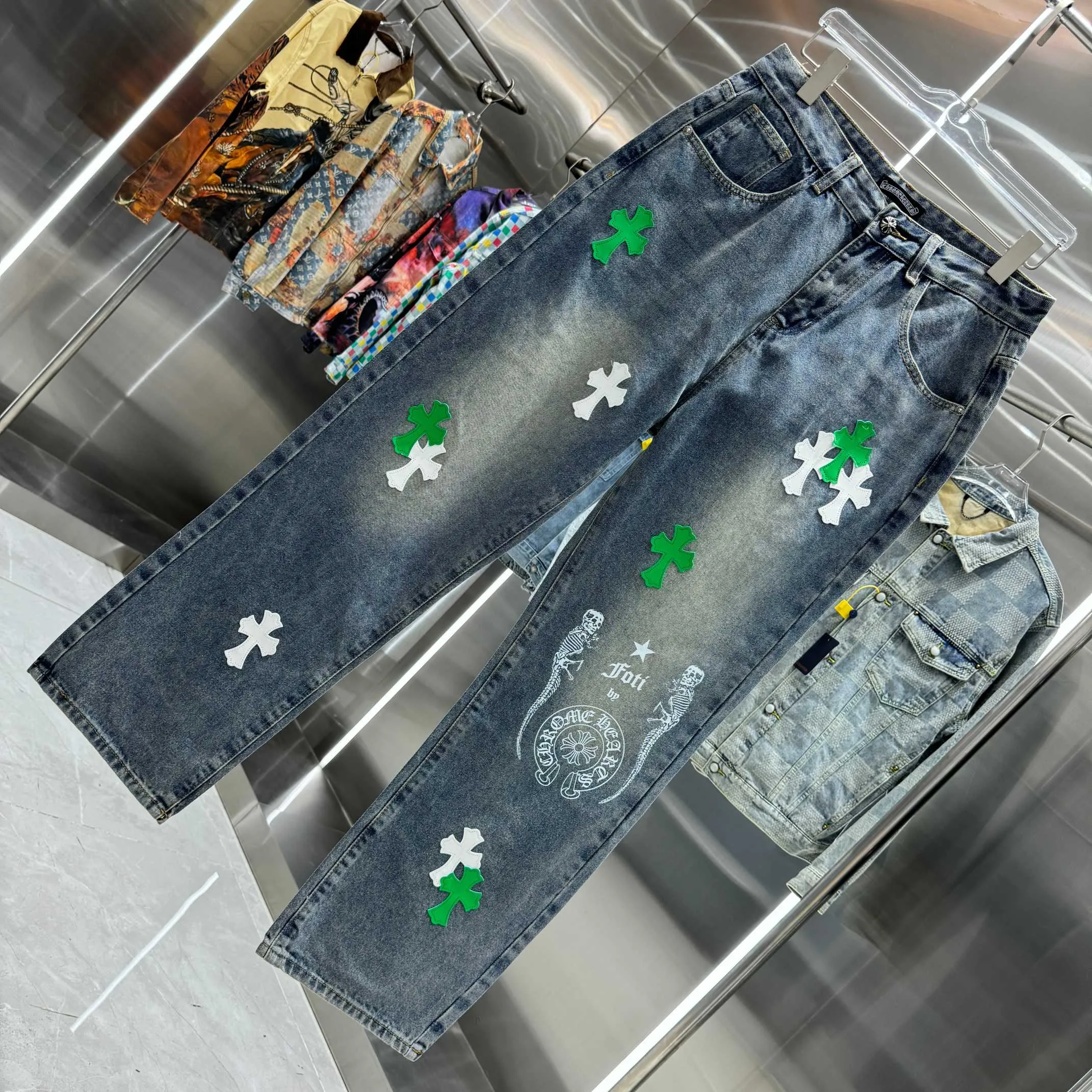 🅿️270 Crow Heart Cross Logo + Printed Horseshoe Logo Jeans 2025 latest product, original goods, washed casual jeans, imported original washed stretch fabric, comfortable and elastic, original hardware accessories decorated with logo, super correct version, extremely high grade, counter quality, fashionable and stylish upper body. The printing uses imported white foam printing, custom buttons, YKK zippers. The full set of accessories is customized in a one-to-one mold. Color: blue Size: S-XXL 28 30 32 34 36 codes